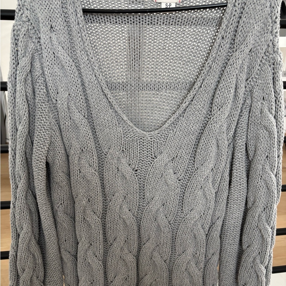 BDG Light Gray Cable Knit V-Neck Sweater